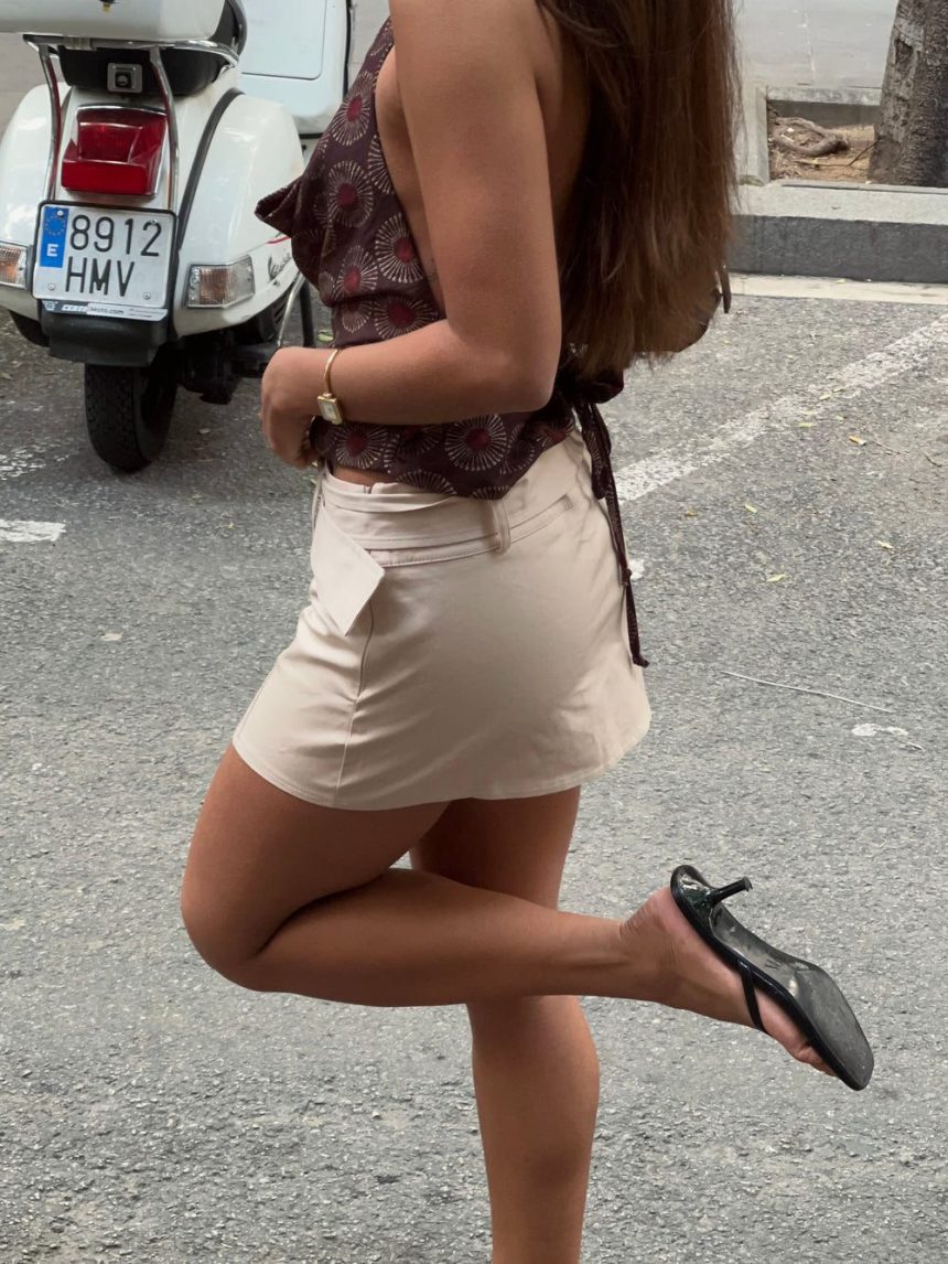 Jenny mini skirt with belt - Beige