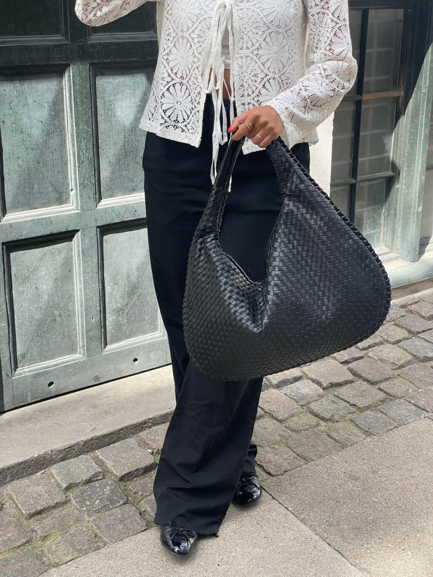 Musthave bag - black
