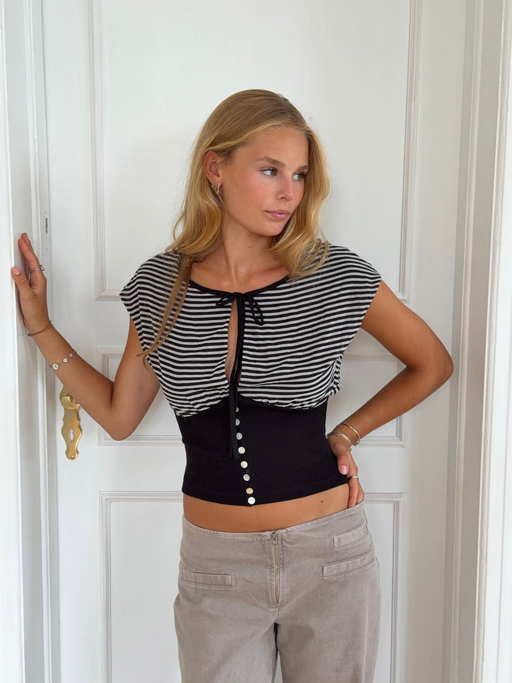 Bianca striped top with details - Black/White